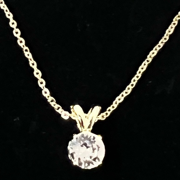 Swarovski Necklace and Earrings set. BNWT - Picture 2 of 4